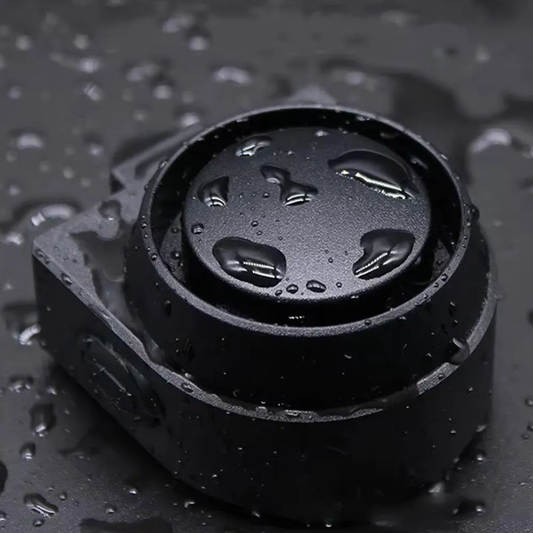 🔔 Loud Anti-Theft Alarm
Triggers a powerful siren when vibration or unauthorized movement is detected.